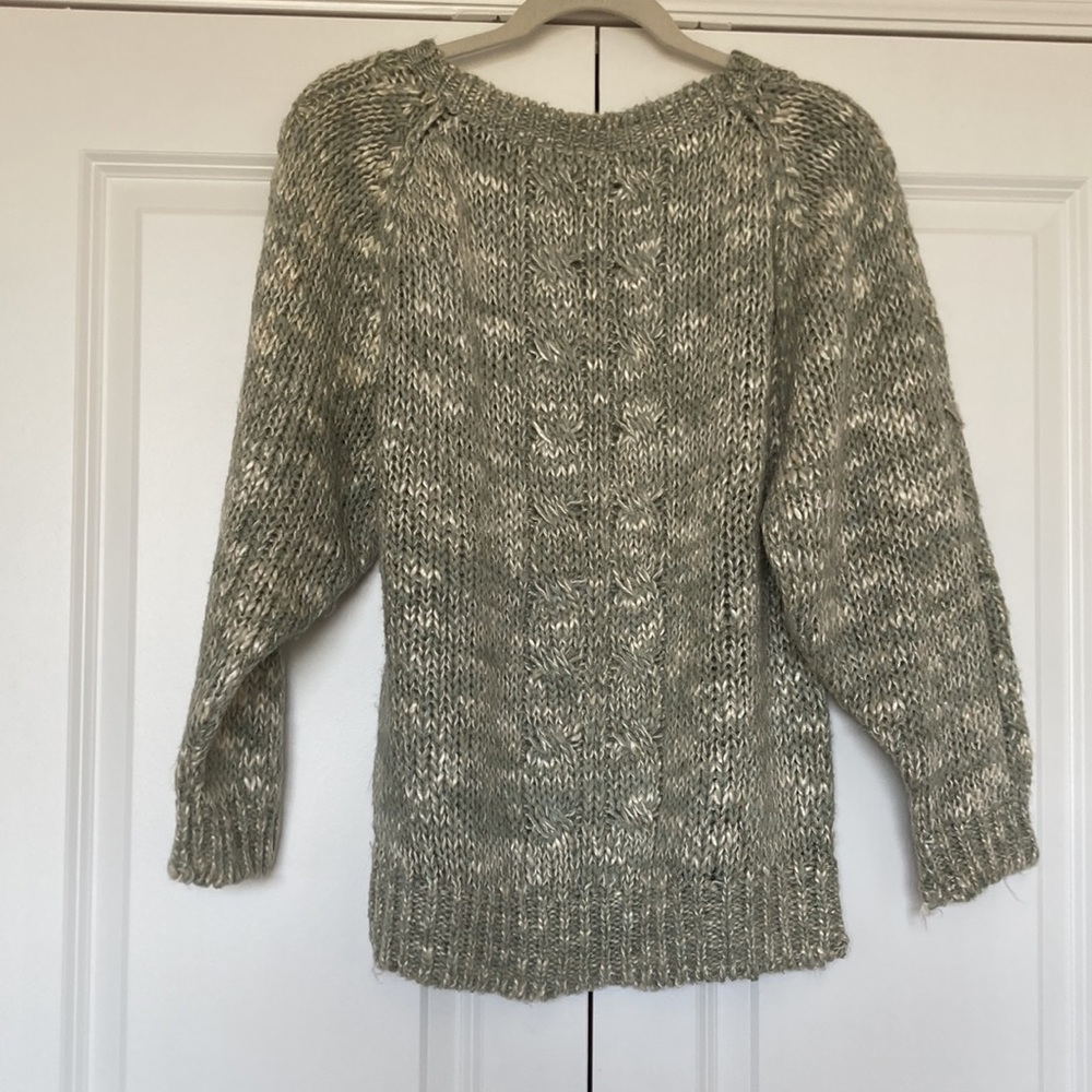 Liz Claiborne Sweater size Med